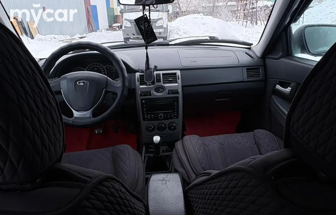 LADA Priora 2012