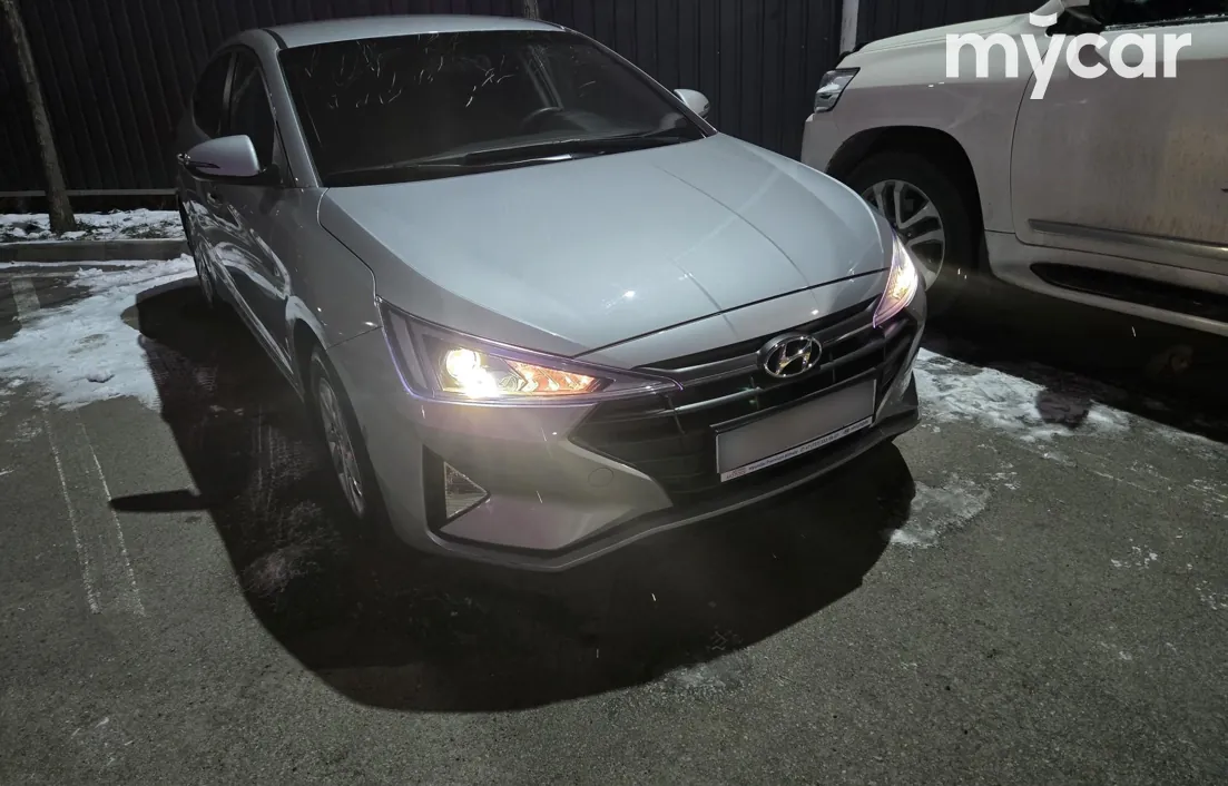 Hyundai Elantra 2020