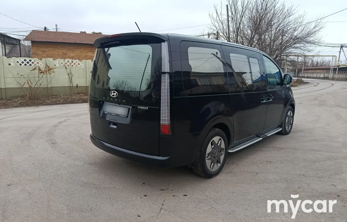 Hyundai Staria 2024
