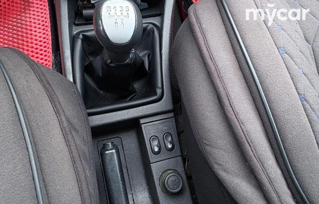 LADA Priora 2012