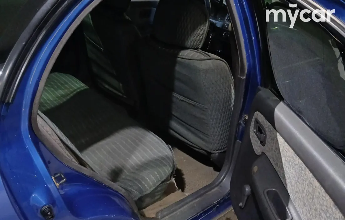 Nissan Almera 1998