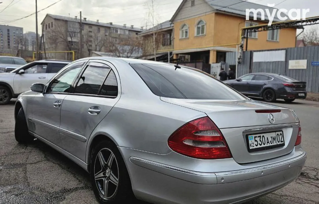 Mercedes-Benz E-Класс 2004