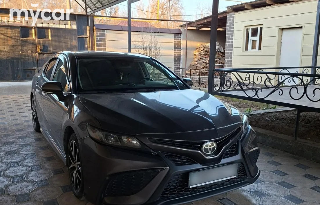 Toyota Camry 2022