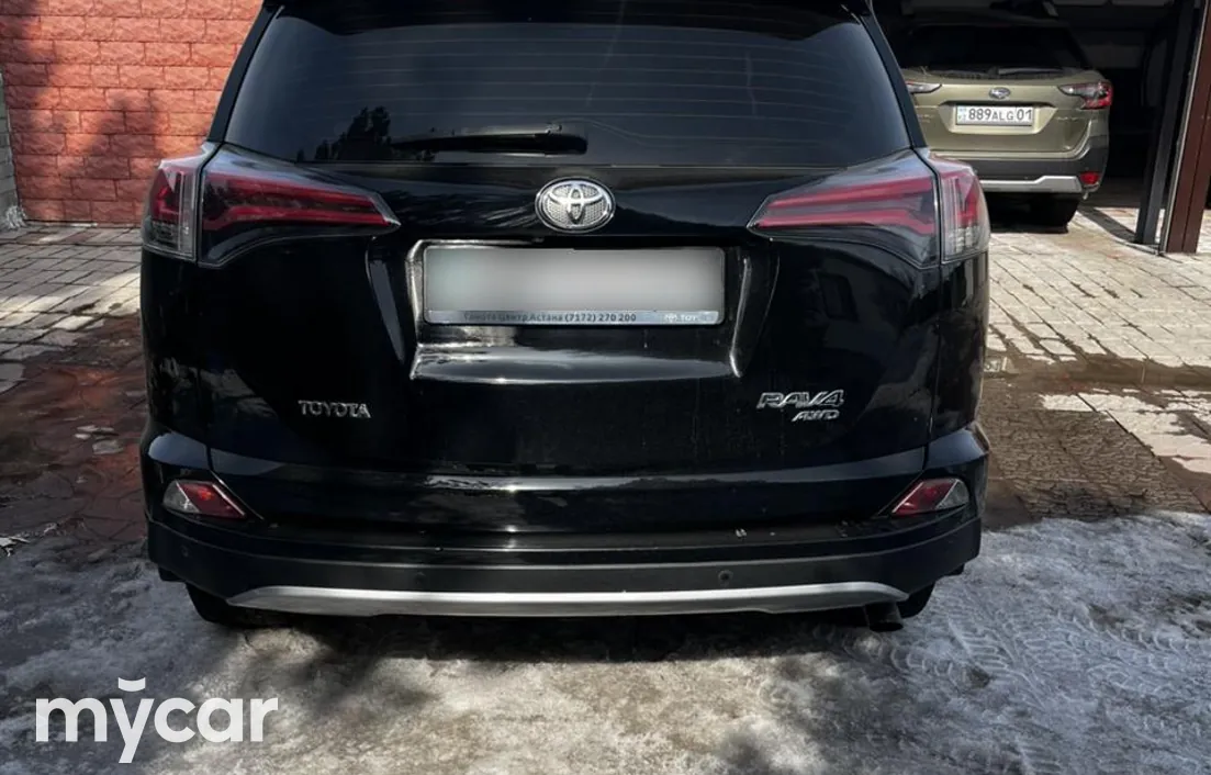 Toyota RAV4 2017