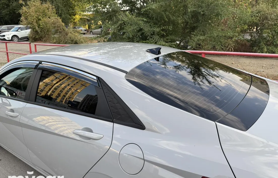 Hyundai Elantra 2024