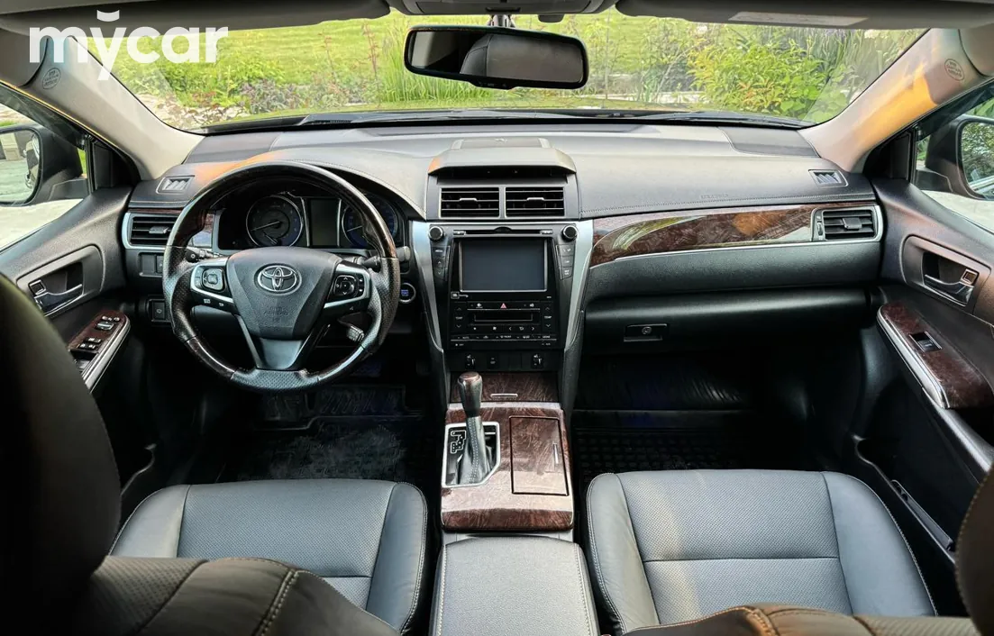 Toyota Camry 2017