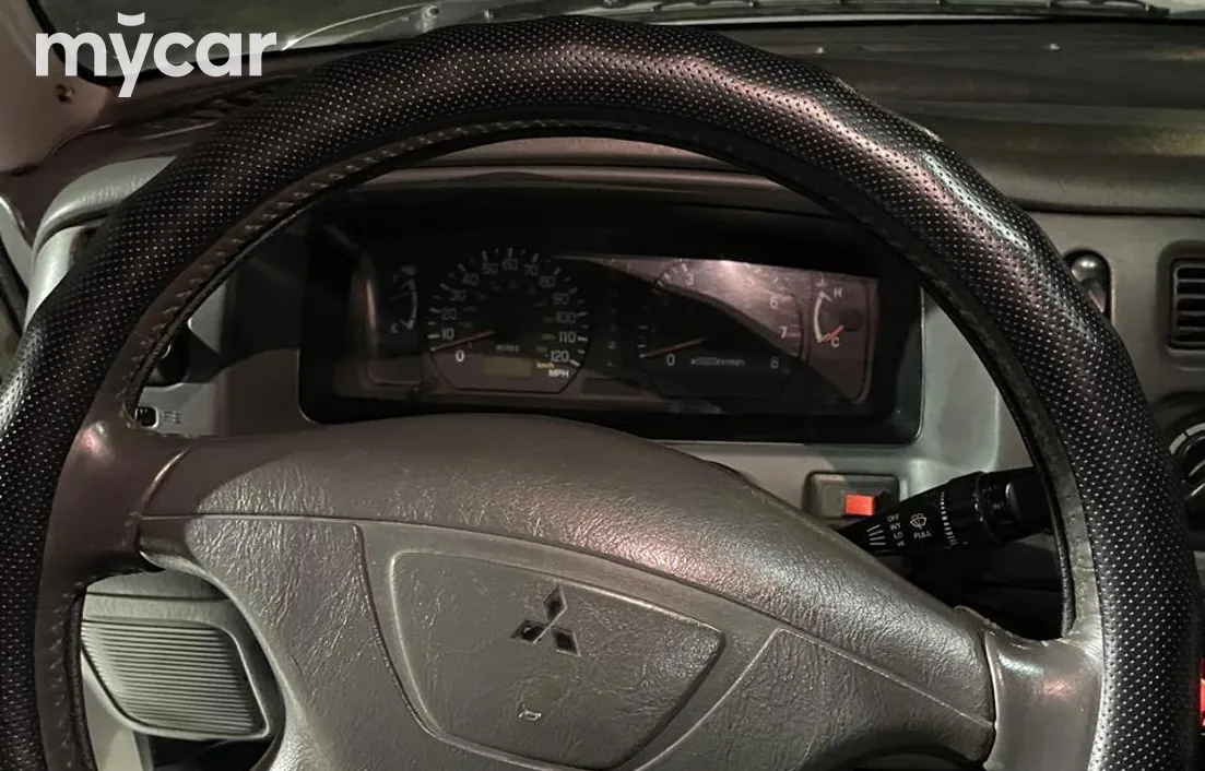 Mitsubishi Montero Sport 2002