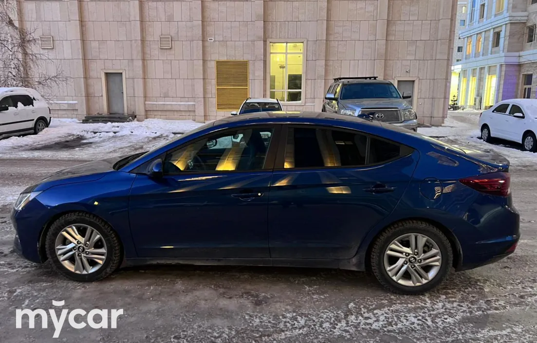Hyundai Elantra 2018