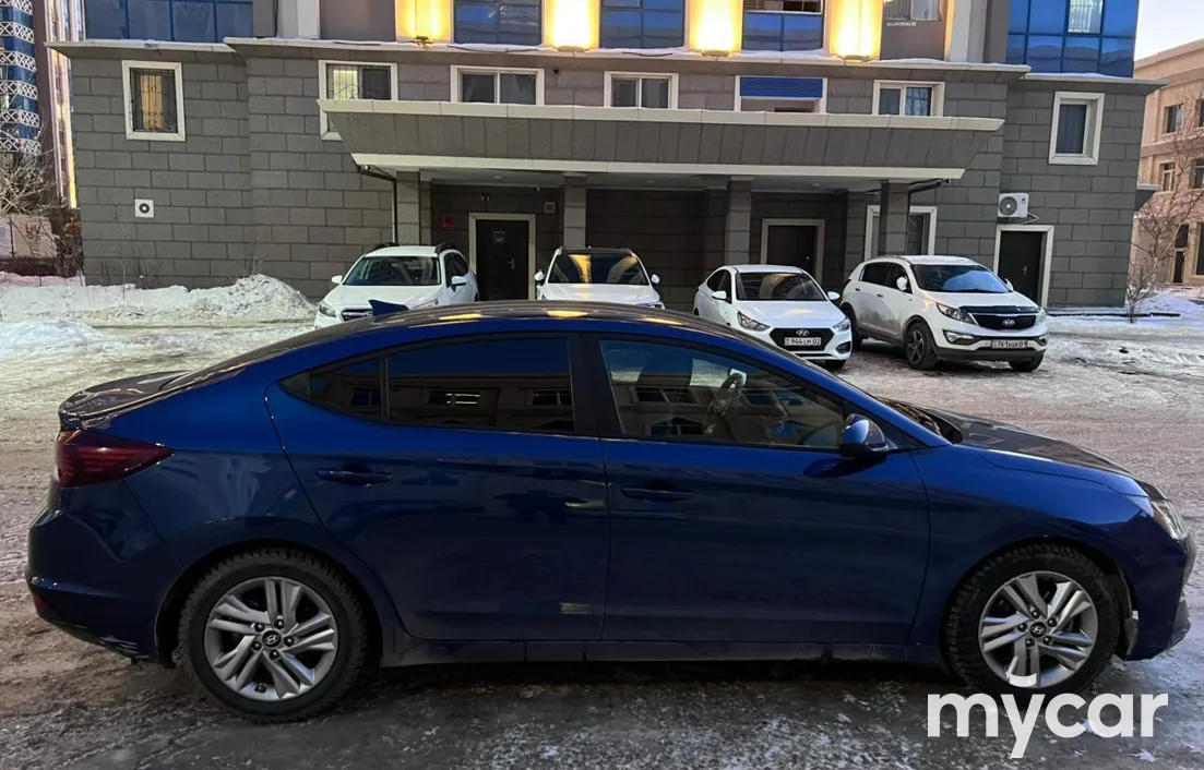 Hyundai Elantra 2018