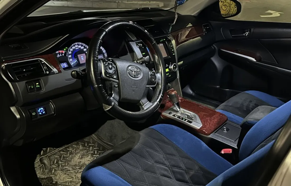 Toyota Camry 2012
