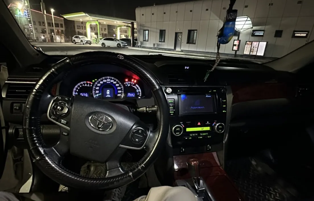 Toyota Camry 2012