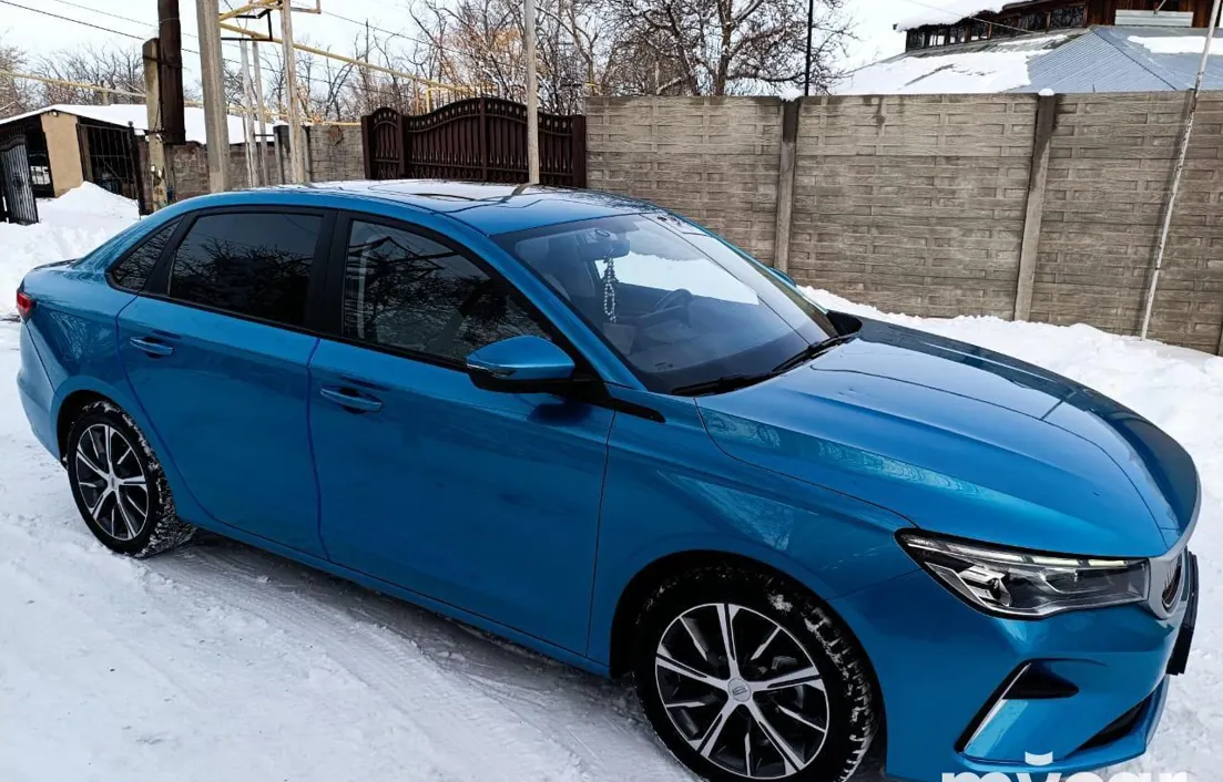 Geely Emgrand 2023