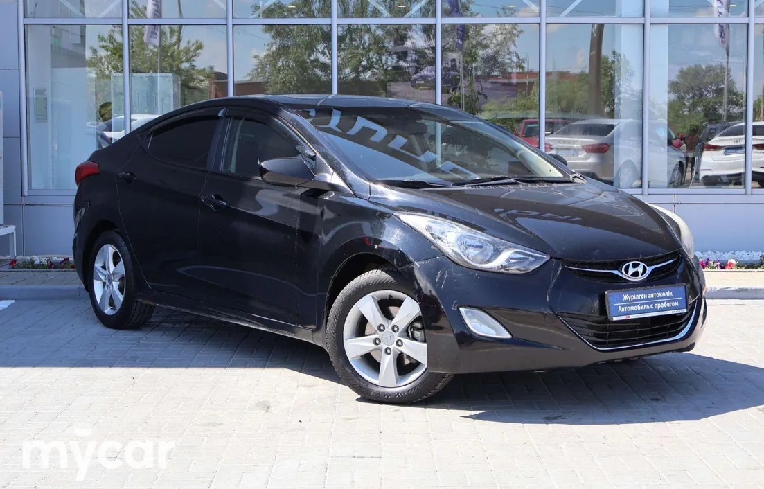 Hyundai Elantra 2012