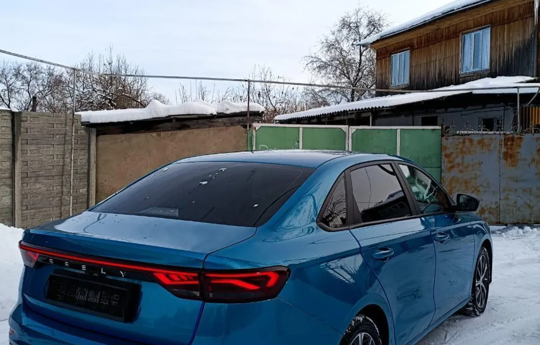 Geely Emgrand 2023