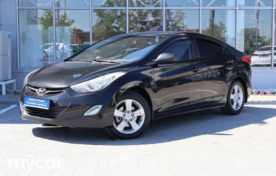 Hyundai Elantra 2012