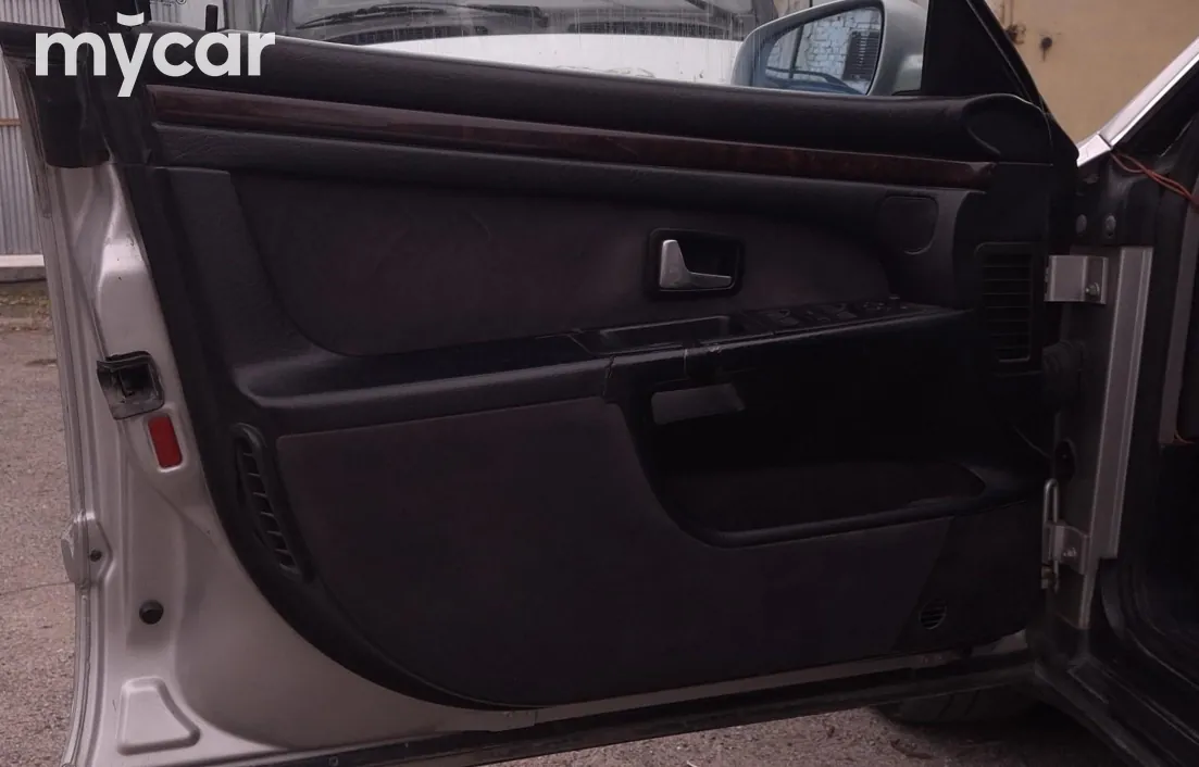 Audi A8 1995