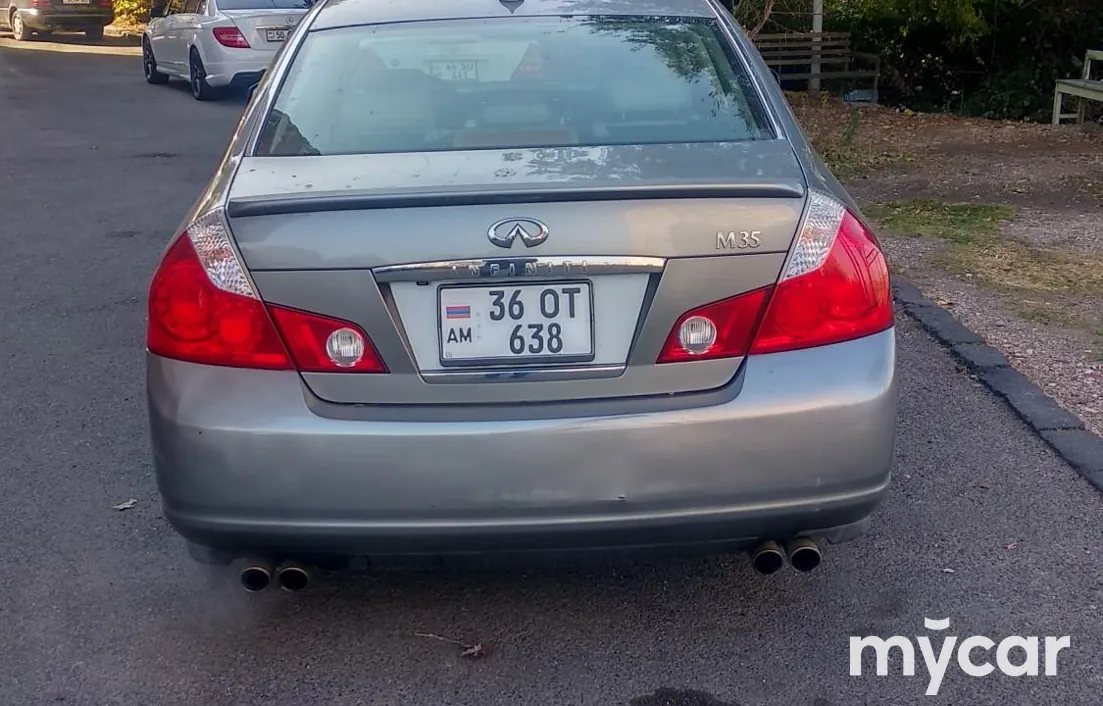 Infiniti M 2007