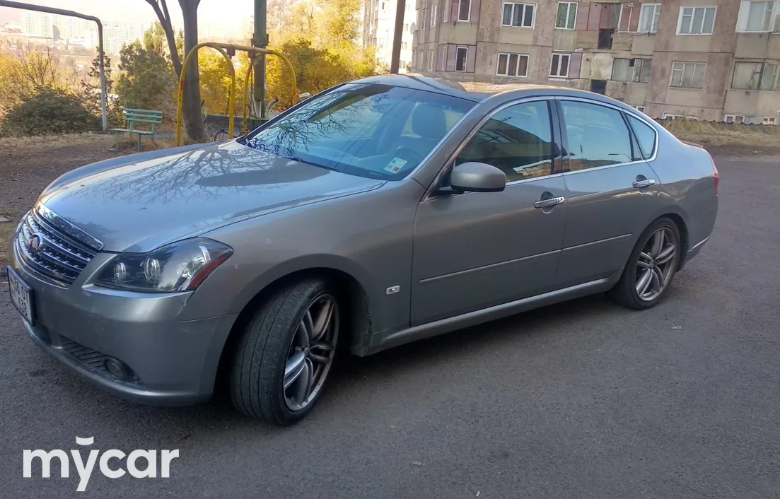 Infiniti M 2007