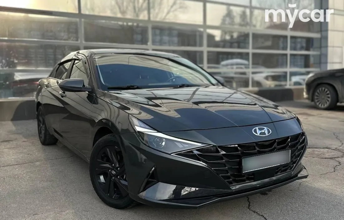 Hyundai Elantra 2023