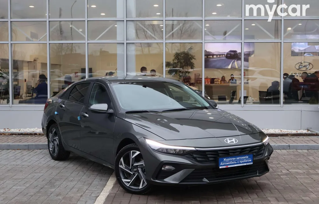 Hyundai Elantra 2024
