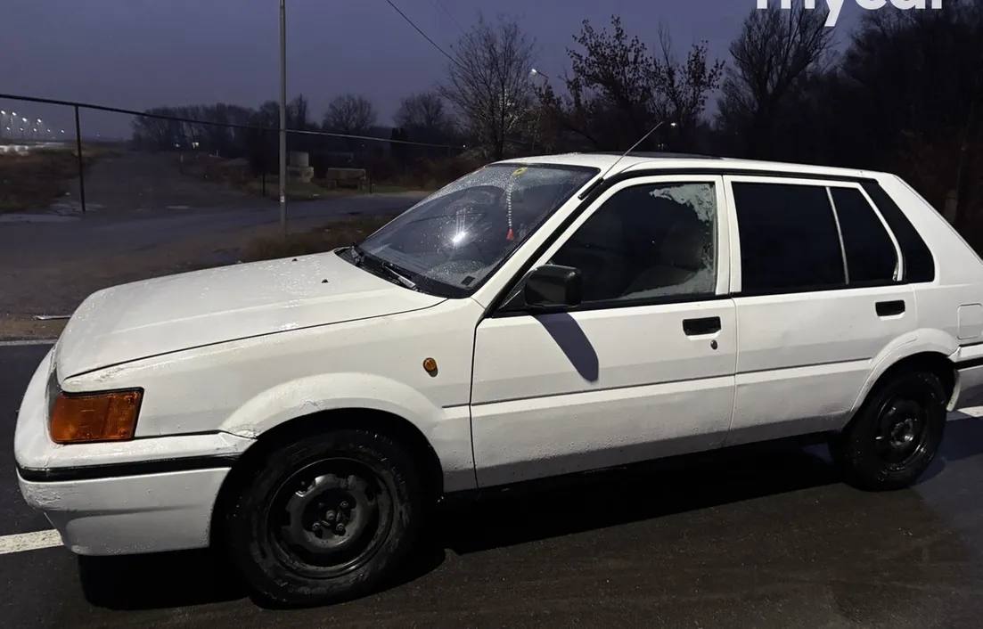 Nissan Sunny 1989