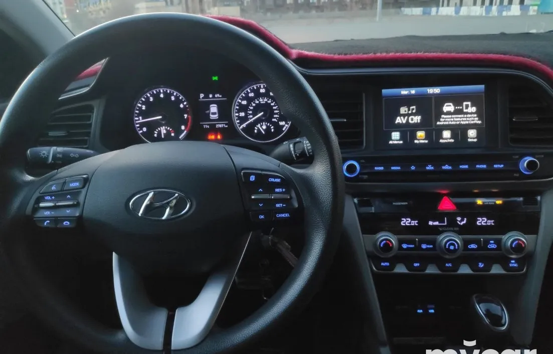 Hyundai Elantra 2019