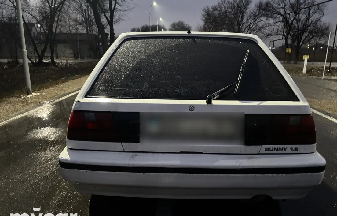 Nissan Sunny 1989