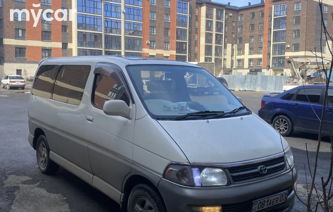 Toyota Regius 1997