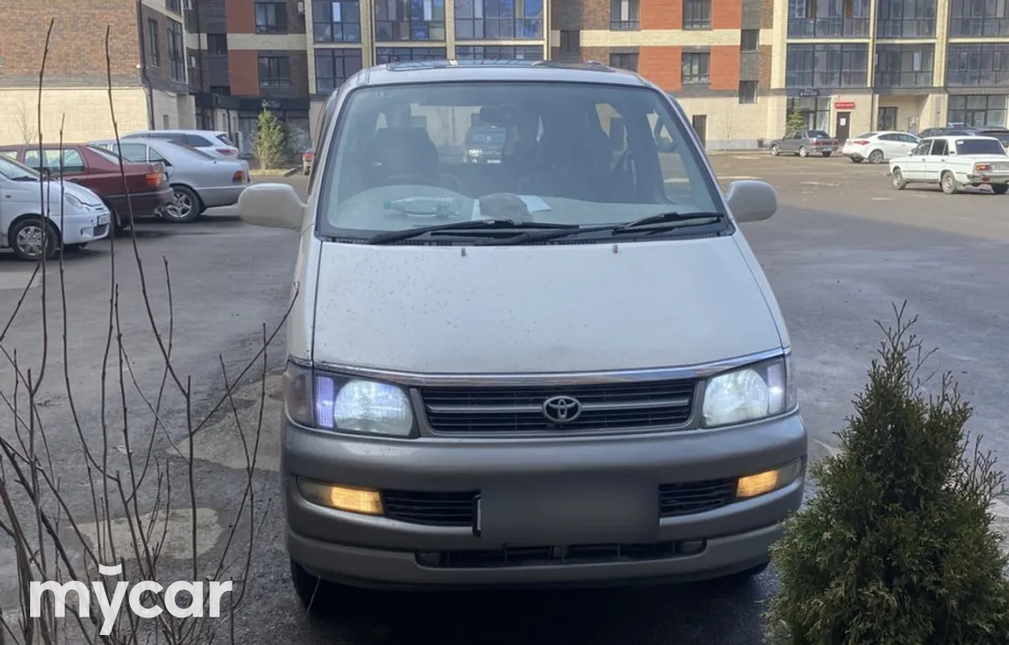 Toyota Regius 1997
