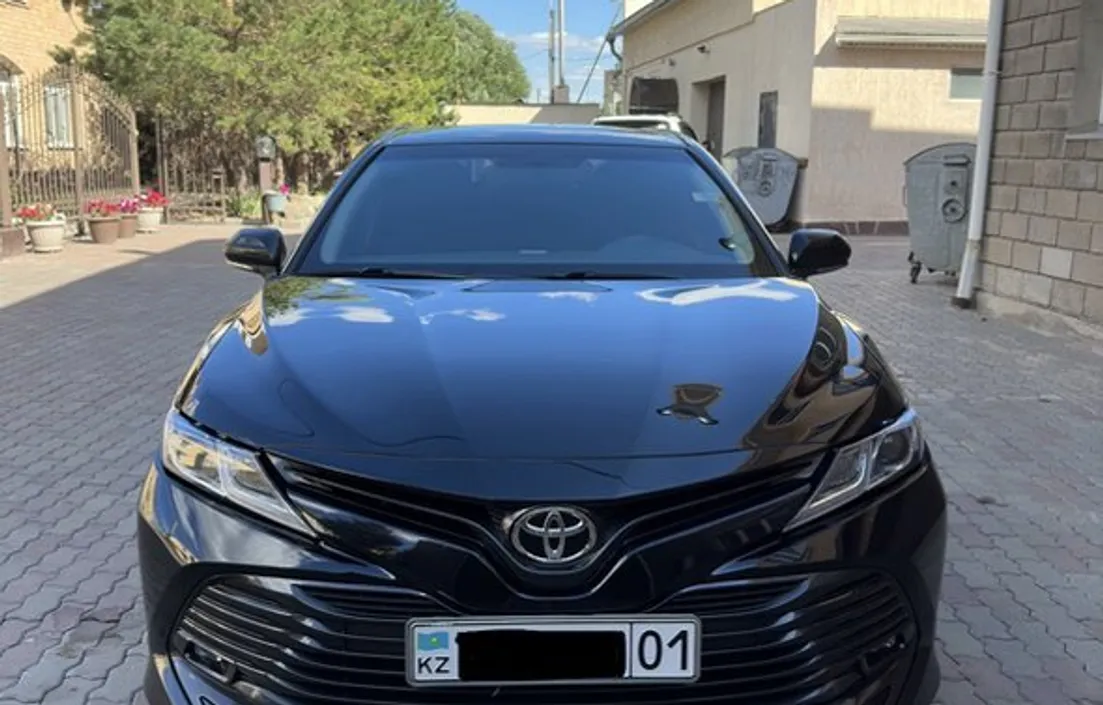 Toyota Camry 2019