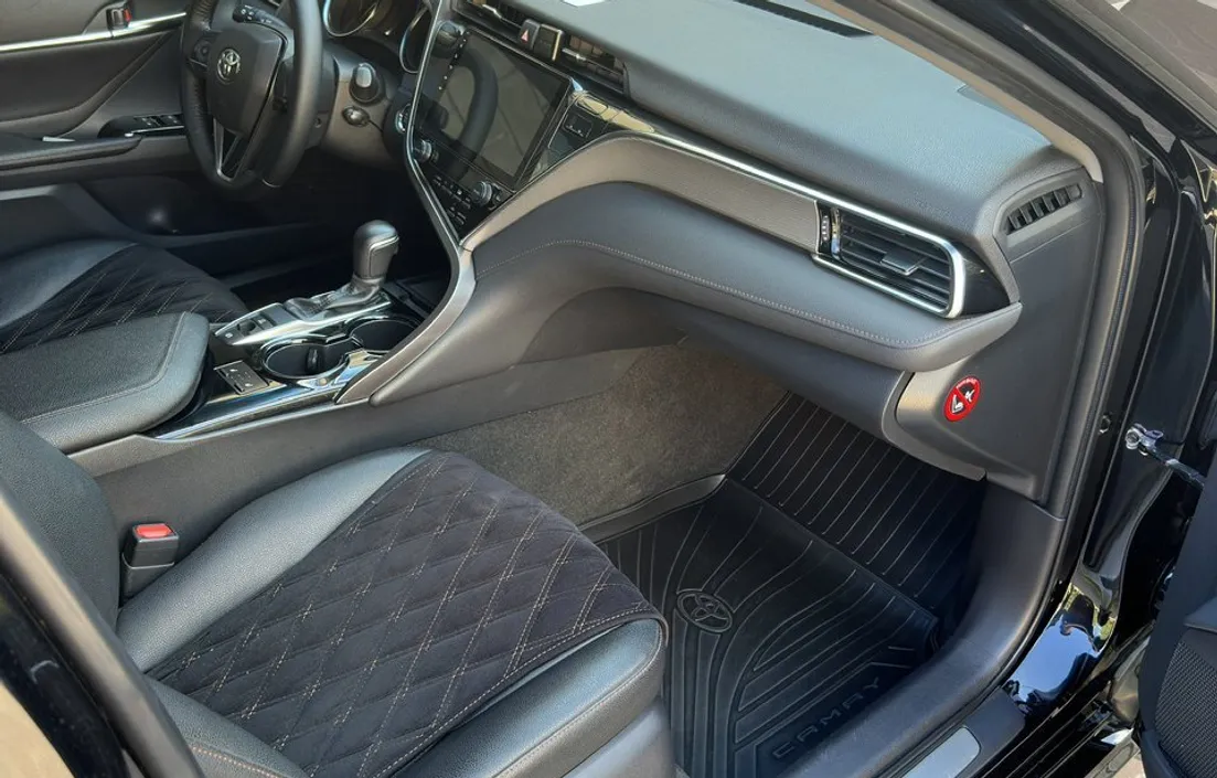Toyota Camry 2019