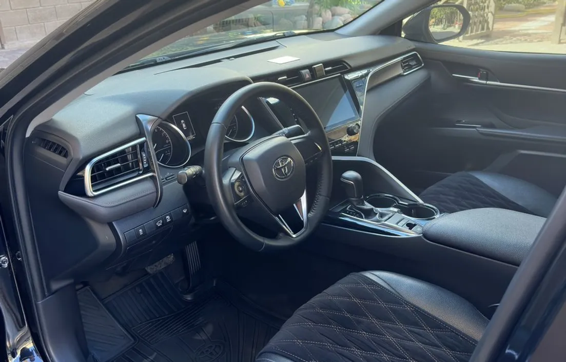 Toyota Camry 2019