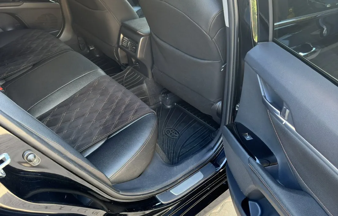Toyota Camry 2019