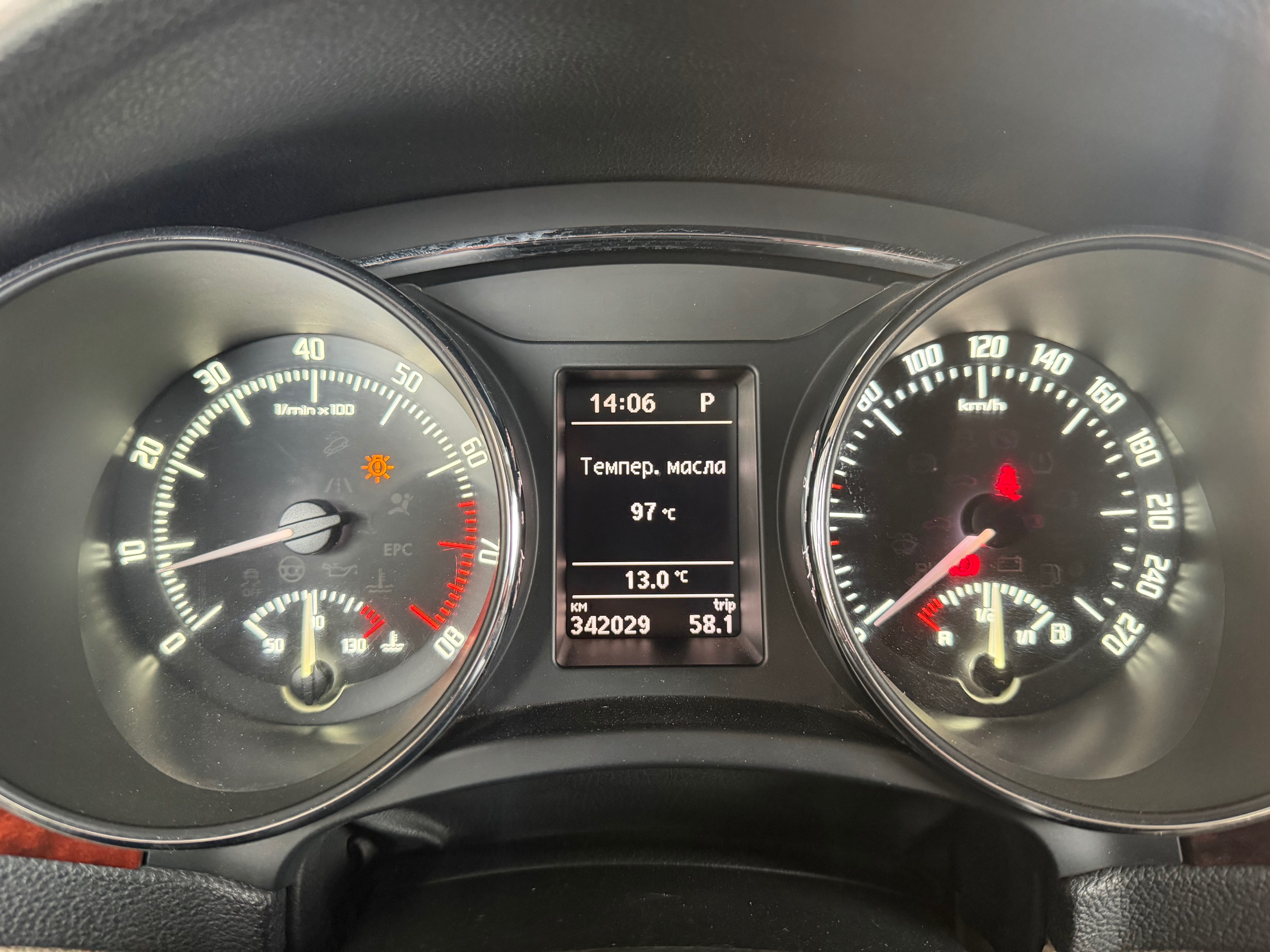 Skoda Superb 2011