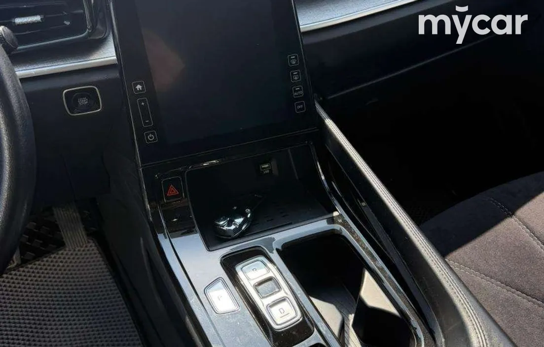 Hyundai Custin 2025