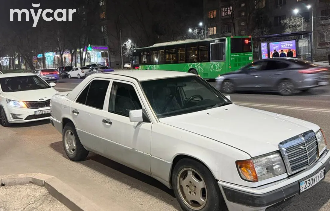 Mercedes-Benz E-Класс 1990