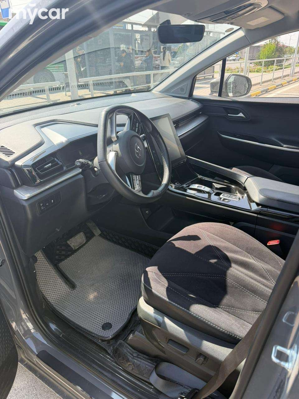 Hyundai Custin 2025
