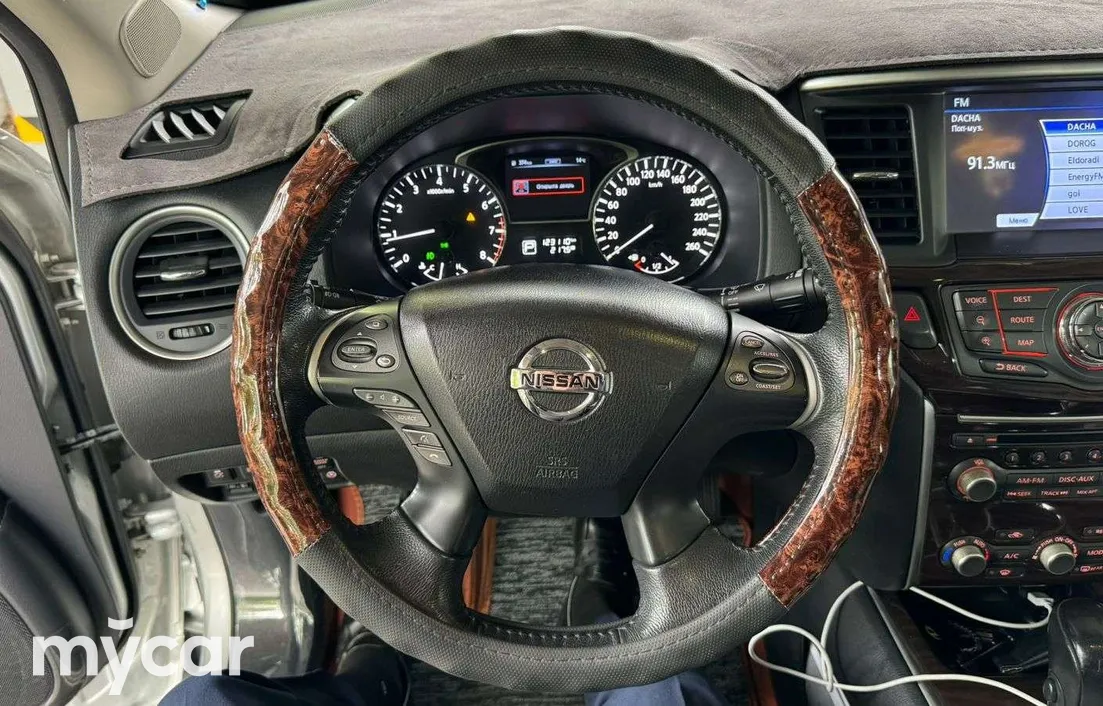 Nissan Pathfinder 2014
