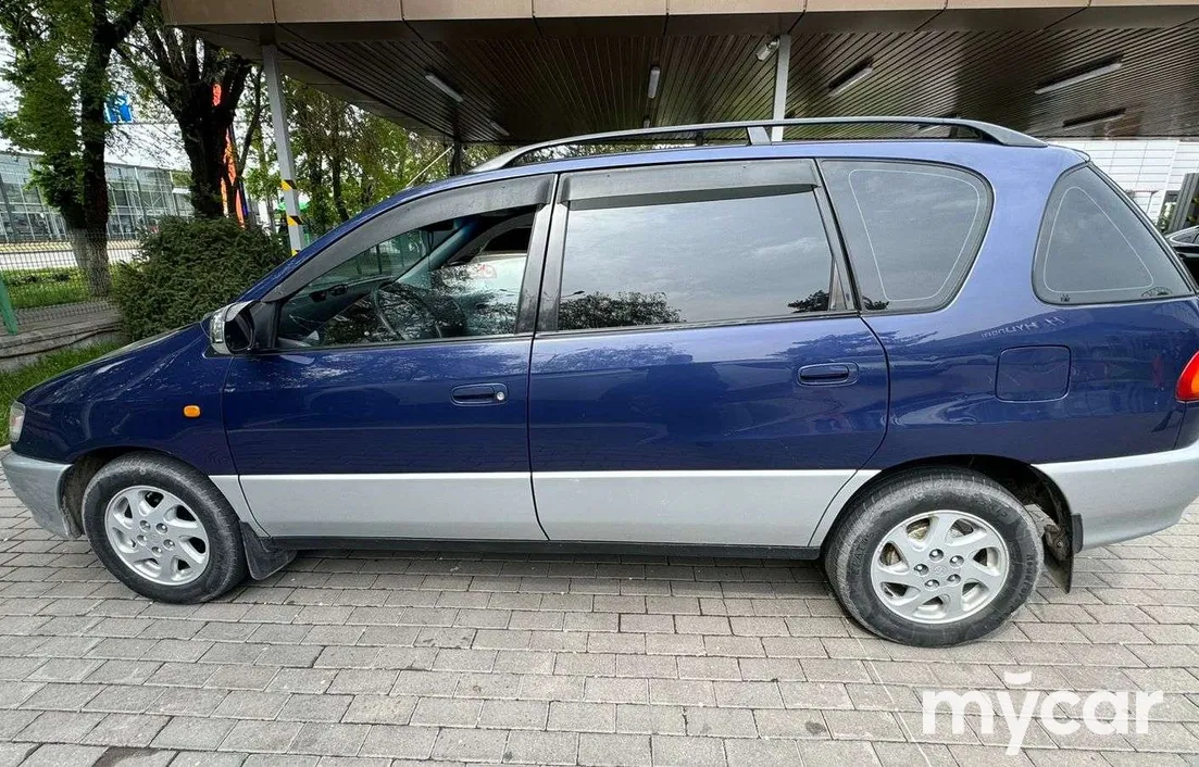 Toyota Picnic 1996
