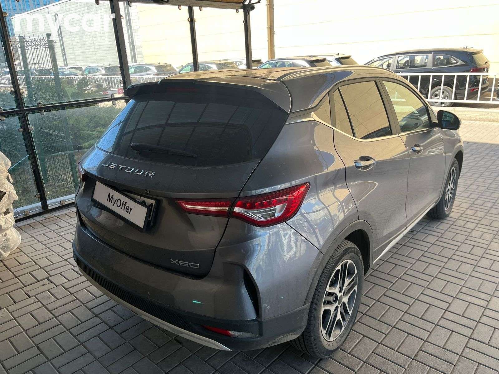 Jetour X50 2025