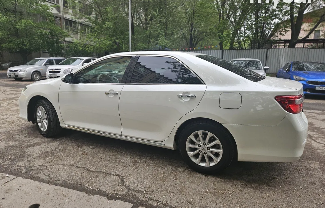 Toyota Camry 2014