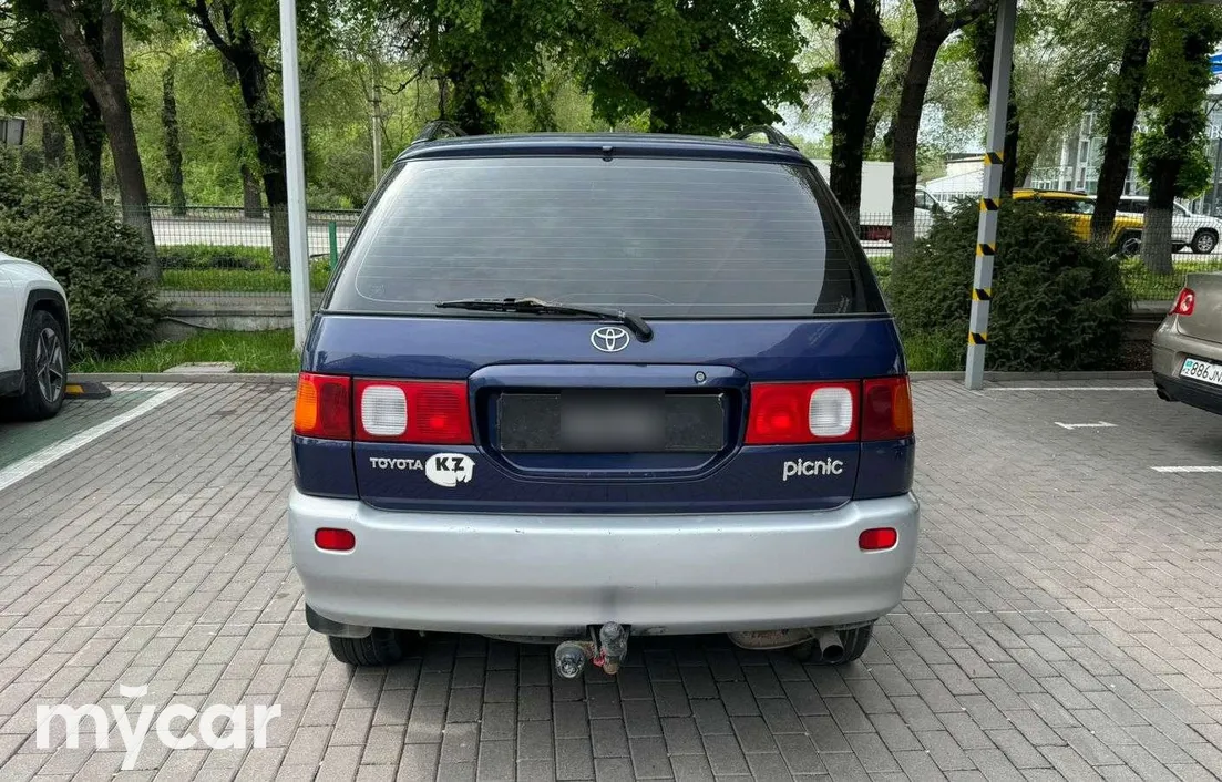 Toyota Picnic 1996