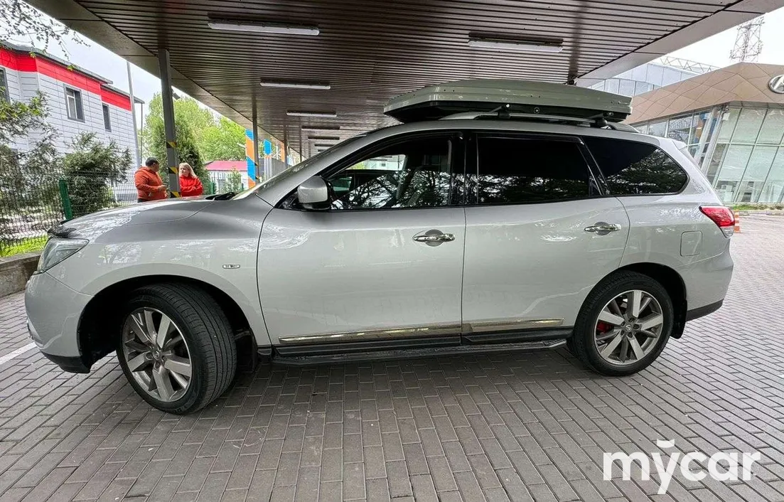 Nissan Pathfinder 2014