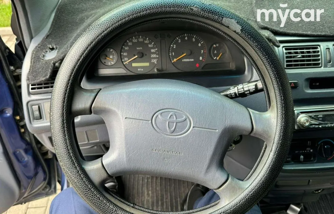 Toyota Picnic 1996
