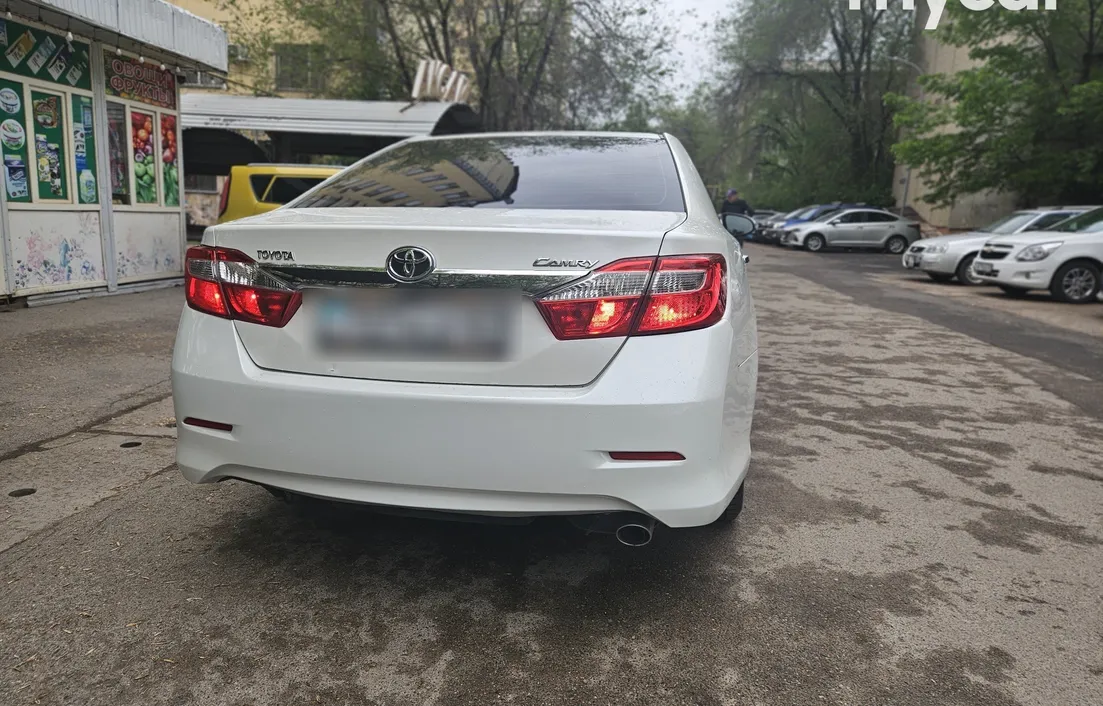 Toyota Camry 2014