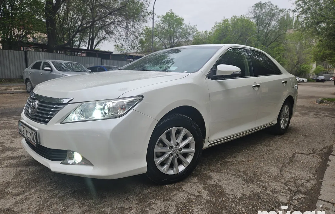 Toyota Camry 2014