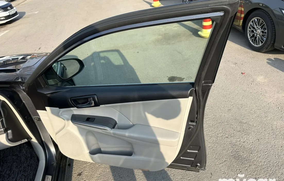 Toyota Camry 2012