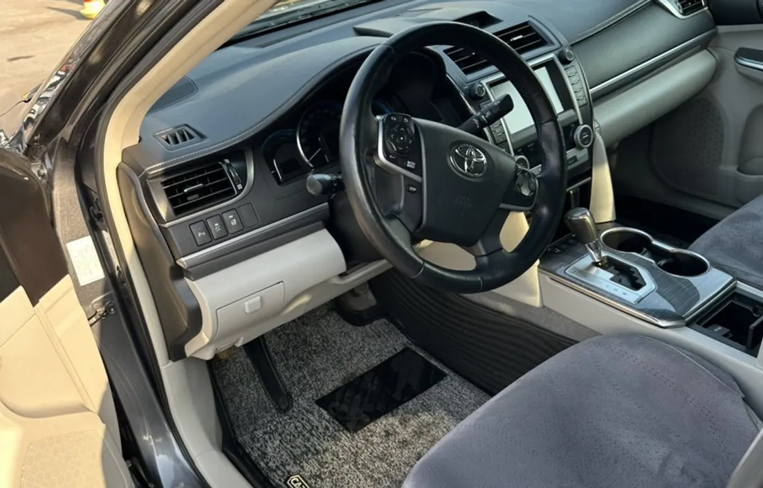 Toyota Camry 2012