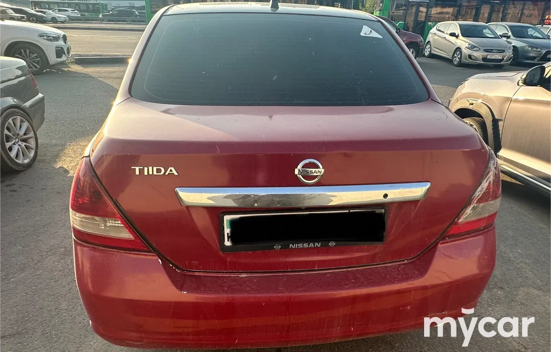 Nissan Tiida 2007