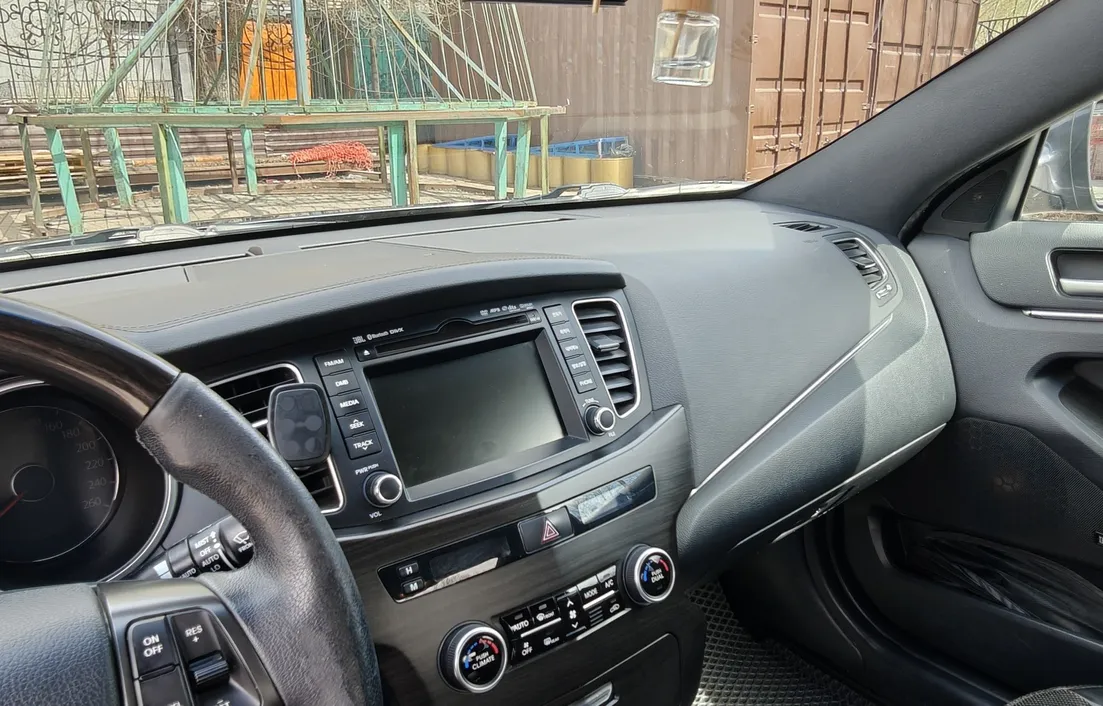 Kia K7 2012